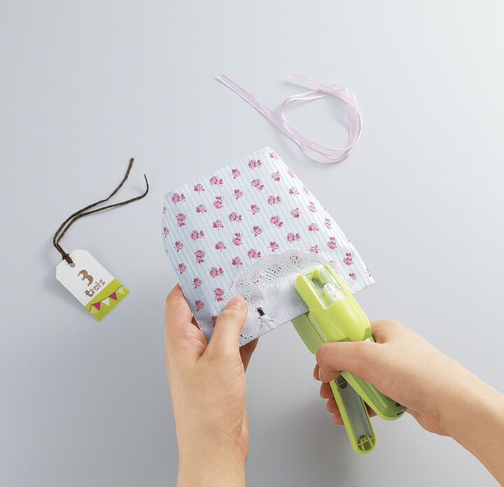Kokuyo Harinacs Handy Stapleless Stapler – Pink