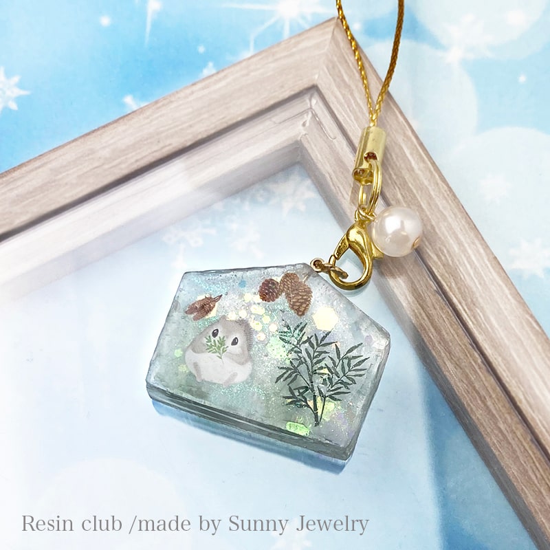 Resin Club Double-Sided UV Resin Sticker - Ezo Flying Squirrel