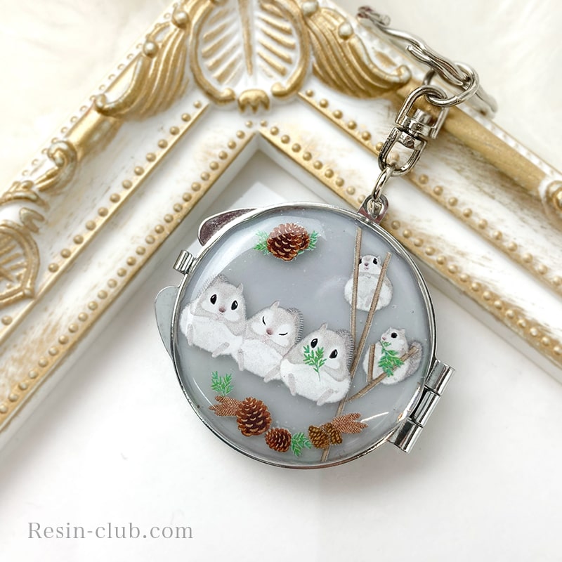 Resin Club Double-Sided UV Resin Sticker - Ezo Flying Squirrel