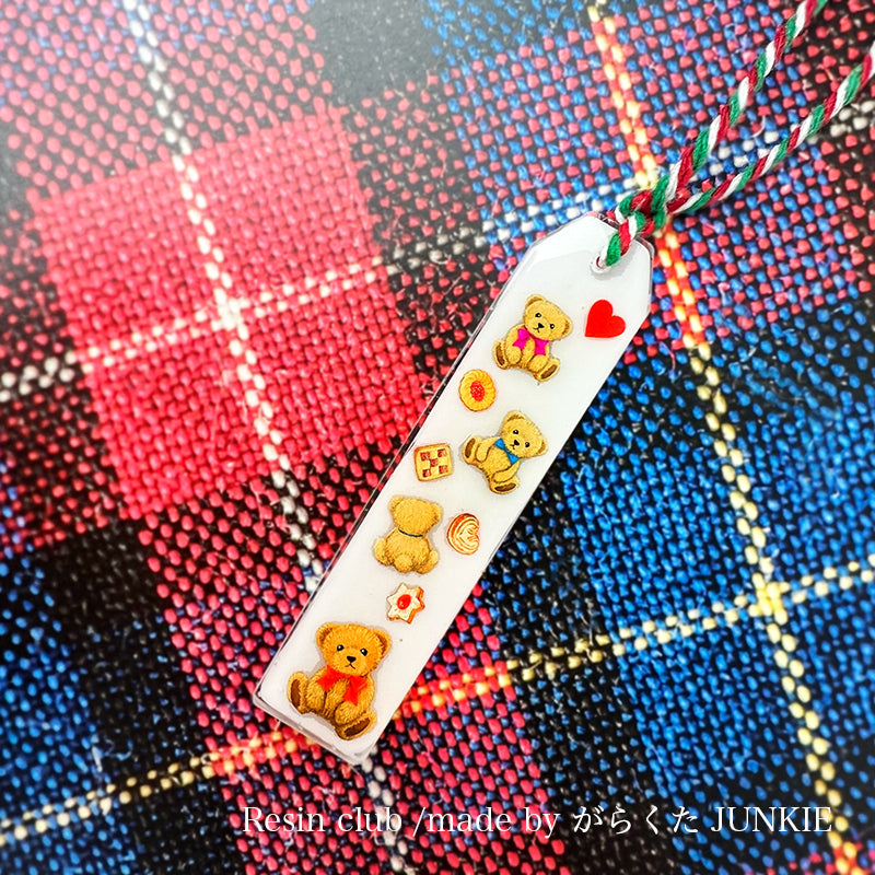 Resin Club Double-Sided UV Resin Sticker - Fluffy Bear